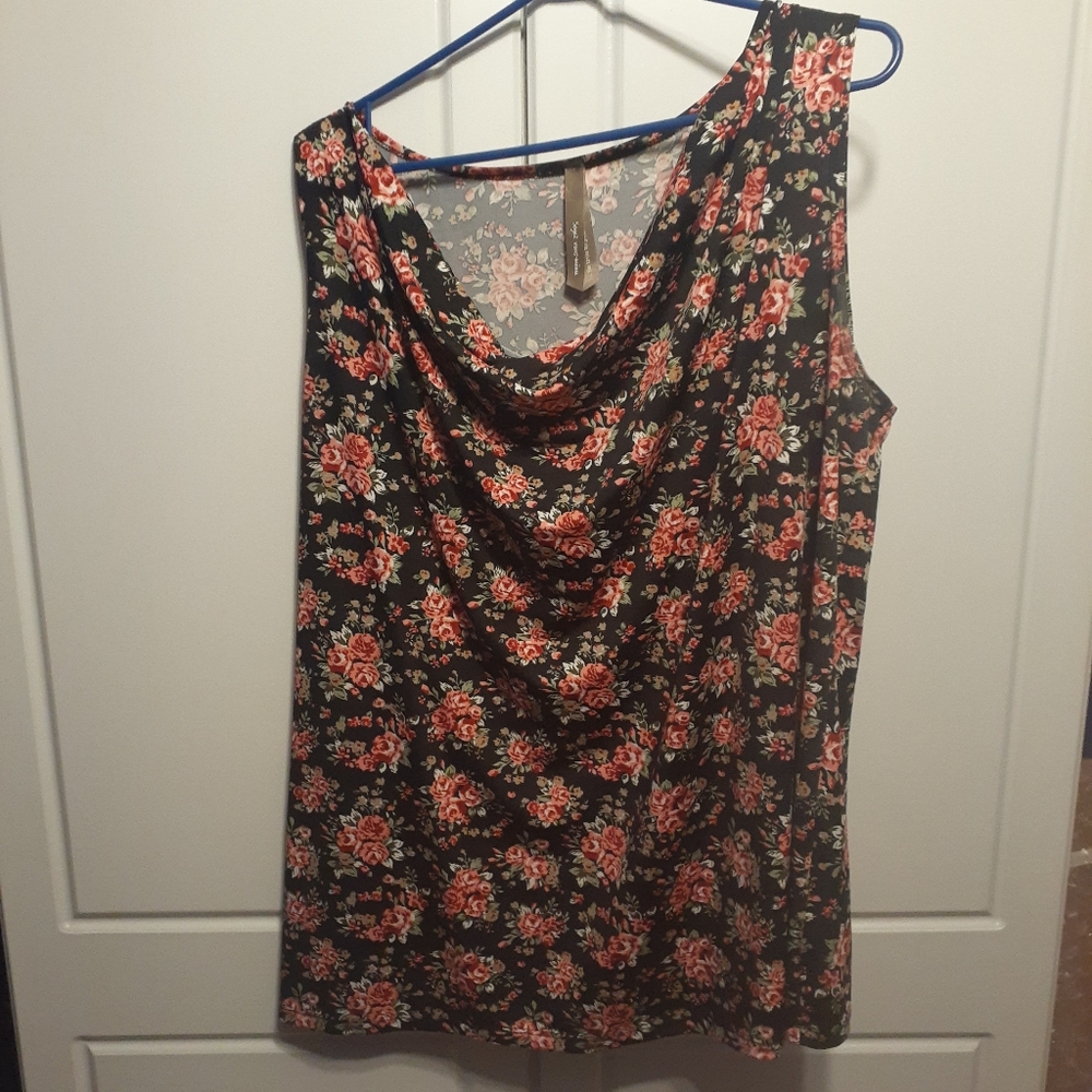 Draped Collar Floral Sleeveless Top